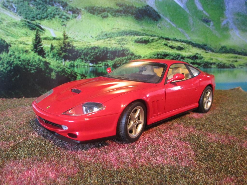 1/18 Ferrari 550 Maranello - UT-Models, Ophalen of Verzenden, Zo goed als nieuw, UT Models