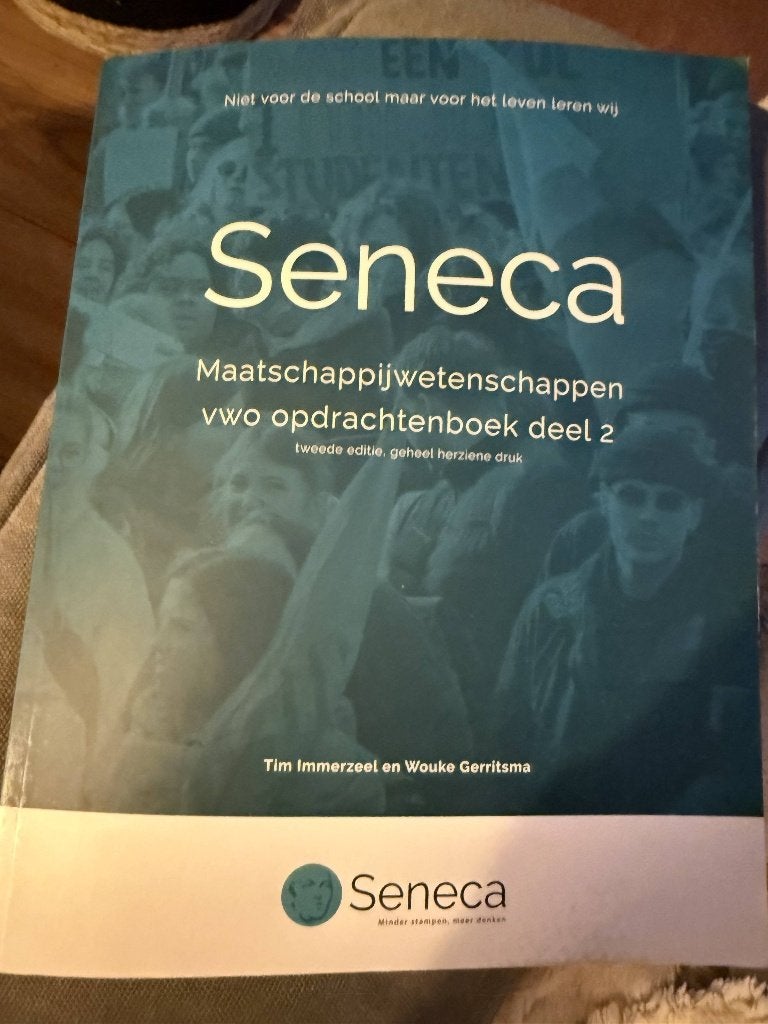 Seneca Maatschappijweteschappen VWO oprachtenboek deel 2, Ophalen of Verzenden, Zo goed als nieuw, VWO, Maatschappijleer