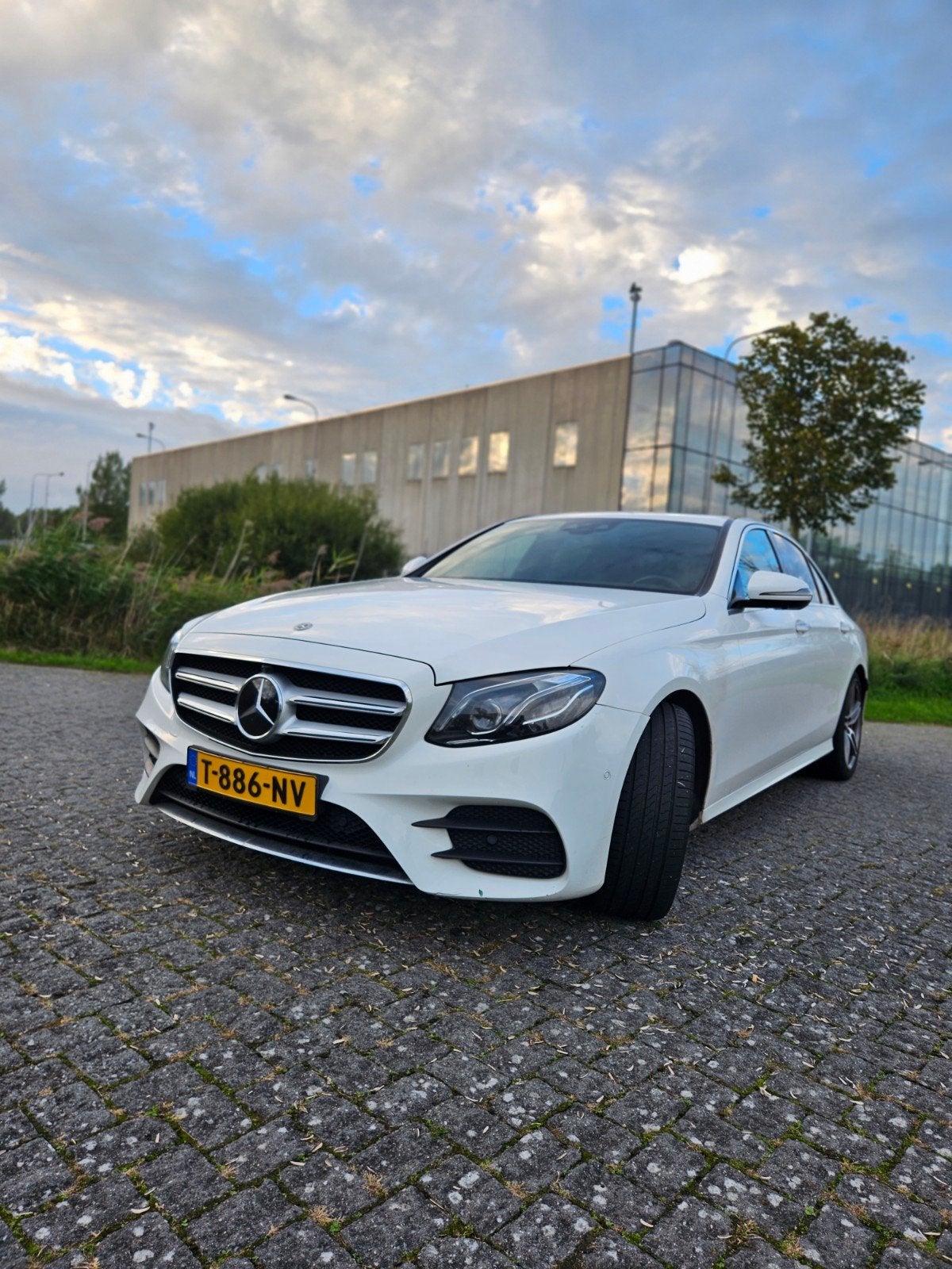 Mercedes-Benz E-Klasse E400 333pk 4MATIC 9G-TRONIC 2017 Wit, Auto's, Zwart, Leder en Stof, Wit, Vierwielaandrijving