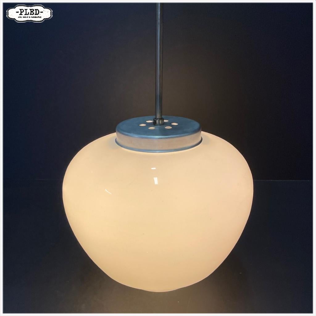 art deco opaline plafondlamp (groot) / Vintage / Bohemen, Ophalen, Gebruikt, 50 tot 75 cm, Glas