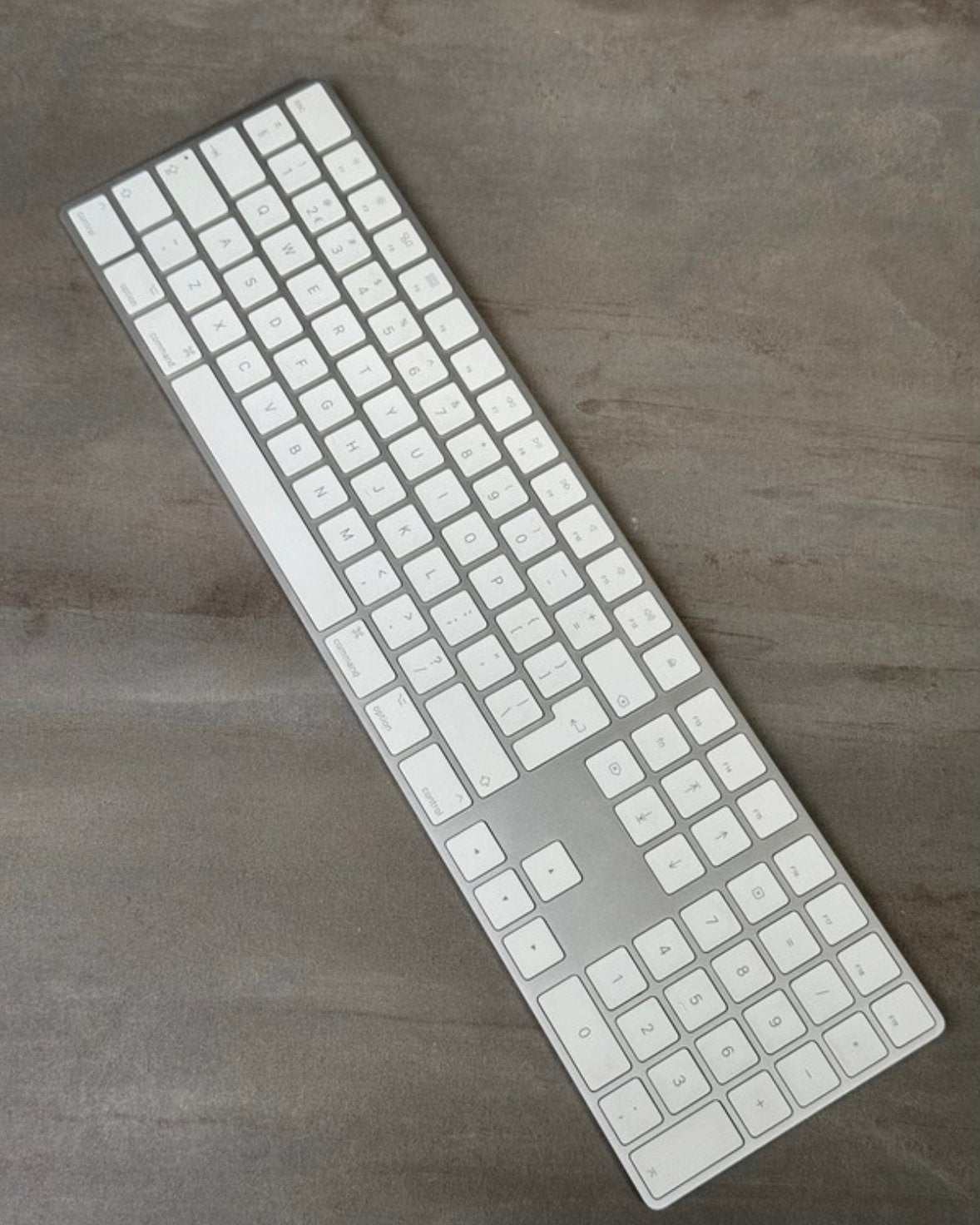 Apple Magic Keyboard MQ052N/A, Computers en Software, Toetsenborden, Gebruikt, Qwerty, Draadloos, Ophalen of Verzenden