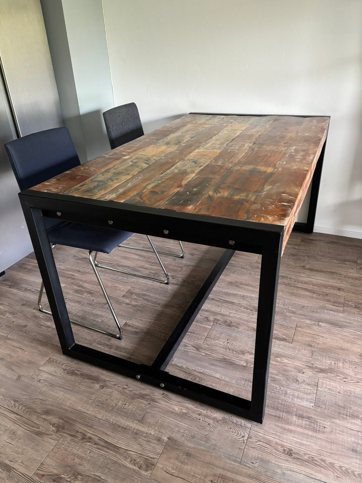 Industriële eettafel 160 x 90 Gigameubel, Ophalen, 50 tot 100 cm, Zo goed als nieuw, 150 tot 200 cm