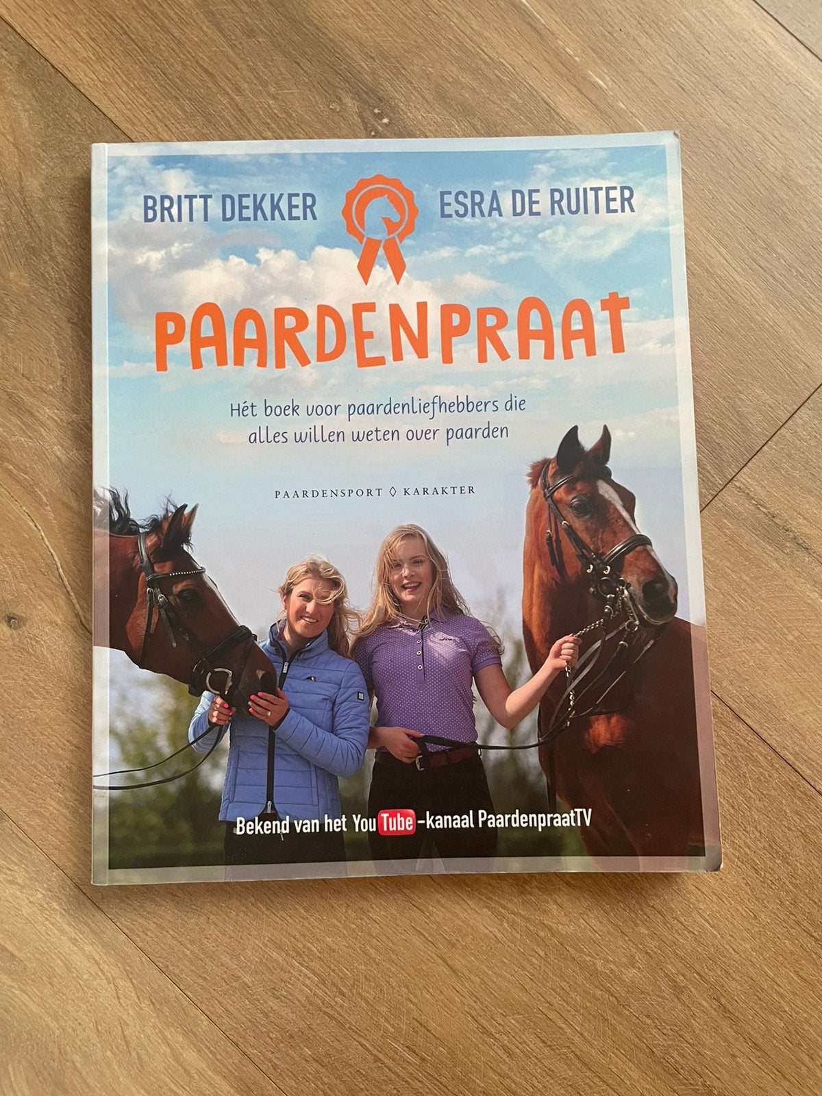 Esra de Ruiter - Paardenpraat, Non-fictie, Esra de Ruiter; Britt Dekker, Ophalen of Verzenden, Zo goed als nieuw