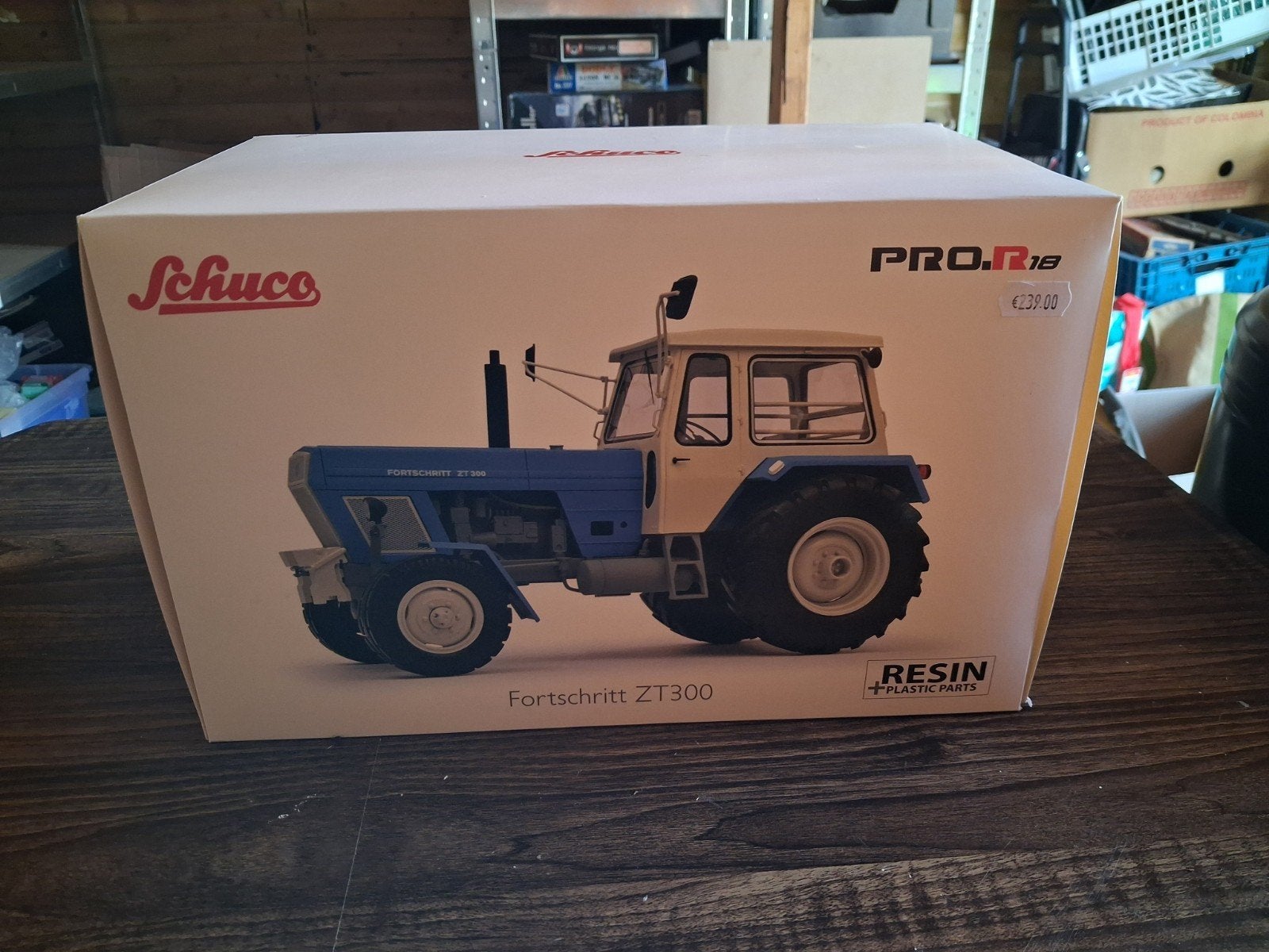 schuco tractor 1/18, Hobby en Vrije tijd, Ophalen of Verzenden, Nieuw, Tractor of Landbouw, Schuco