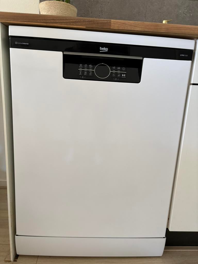 Beko vaatwasser (zo goed als nieuw)-jan2026 € 350,-, Witgoed en Apparatuur, Ophalen, Zo goed als nieuw, 85 tot 90 cm