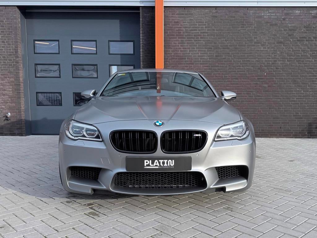 BMW 5-serie M5 30 Jahre | 2014 | Keramisch | Akra | Softcl., Automaat, Achterwielaandrijving, Gebruikt, 2000 kg