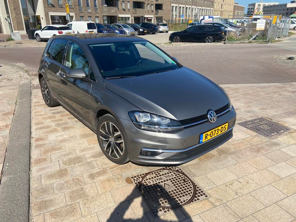 Volkswagen Golf 1.2 TSI 81KW 5D 2016 Grijs, Voorwielaandrijving, 4 cilinders, 610 kg, Handgeschakeld