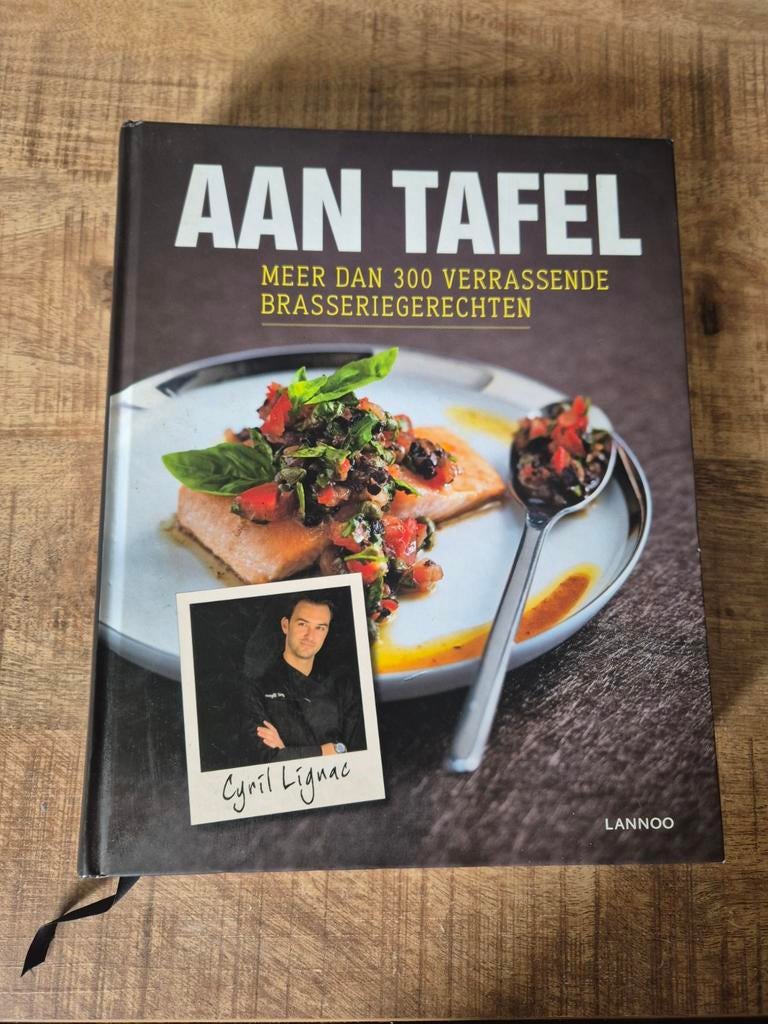 Kookboek Aan Tafel - Cyril Lignac, Gelezen, Cyril Lignac, Overige typen, Ophalen of Verzenden