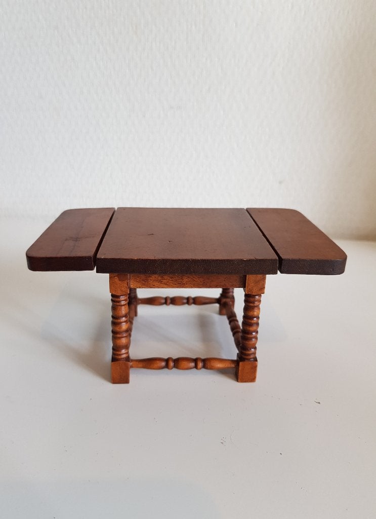 Miniatuur houten klaptafel voor poppenhuis, Verzamelen, Verzenden, Zo goed als nieuw, Decoratie