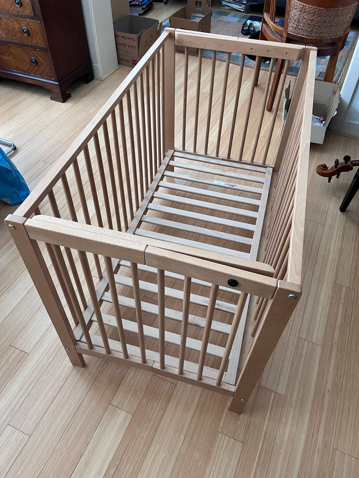 Houten babybedje ledikantje - opvouwbaar en compact, Ophalen, Gebruikt, 70 tot 85 cm, 140 tot 160 cm