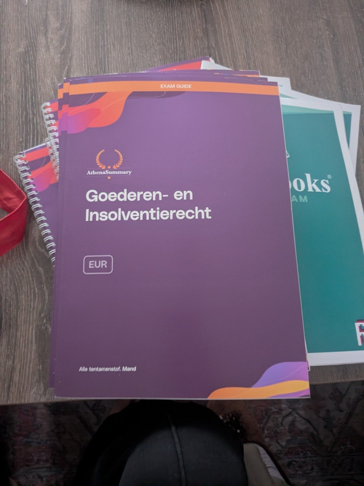 Diverse samenvattingen en tentamengidsen Rechten, Boeken, Ophalen, Gamma, Zo goed als nieuw, WO