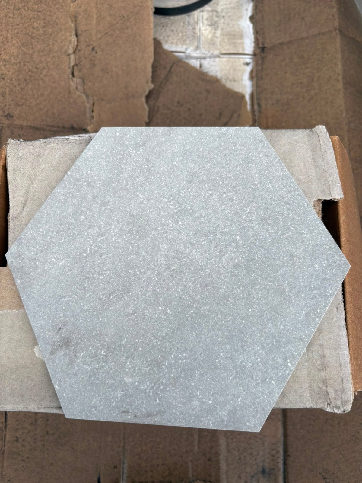25 m2 Hexagon Tegels Euka Gris 22x19 - Nieuw, Keramiek, Overige typen, Nieuw, Ophalen of Verzenden