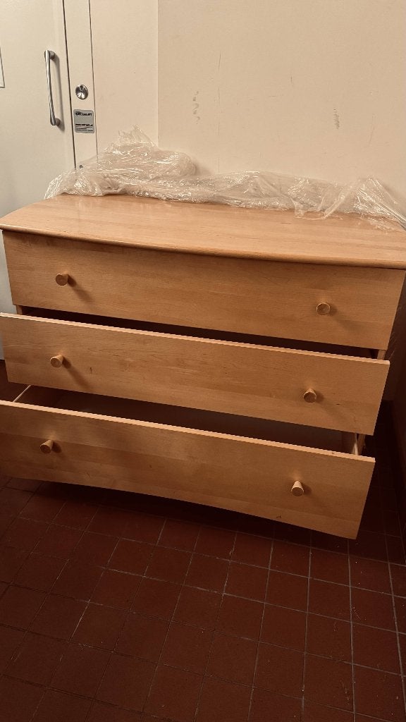 MID-CENTURY MODERN Roomy dresser / Ruime ladekast, Huis en Inrichting, Kasten | Ladekasten, Ophalen, Gebruikt, Eikenhout, 50 tot 100 cm