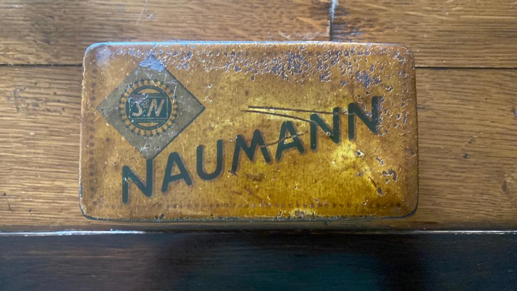 Naumann, oud naaimachine accessoire blikje, Ophalen