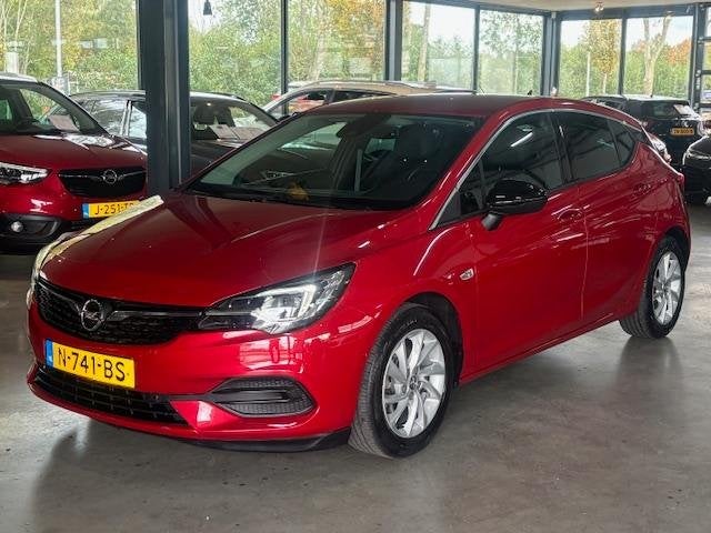 Opel Astra 1.2T 130pk Business Elegance, Auto's, 1350 kg, Gebruikt, 1199 cc, 620 kg