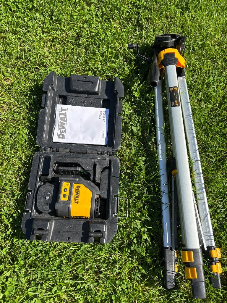 Dewalt kruislijnlazer met statief (groen), Ophalen of Verzenden, Zo goed als nieuw