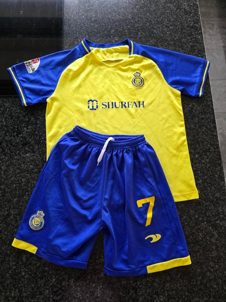 Tenue All Nassr maat 140, Maat XS of kleiner, Ophalen of Verzenden, Set