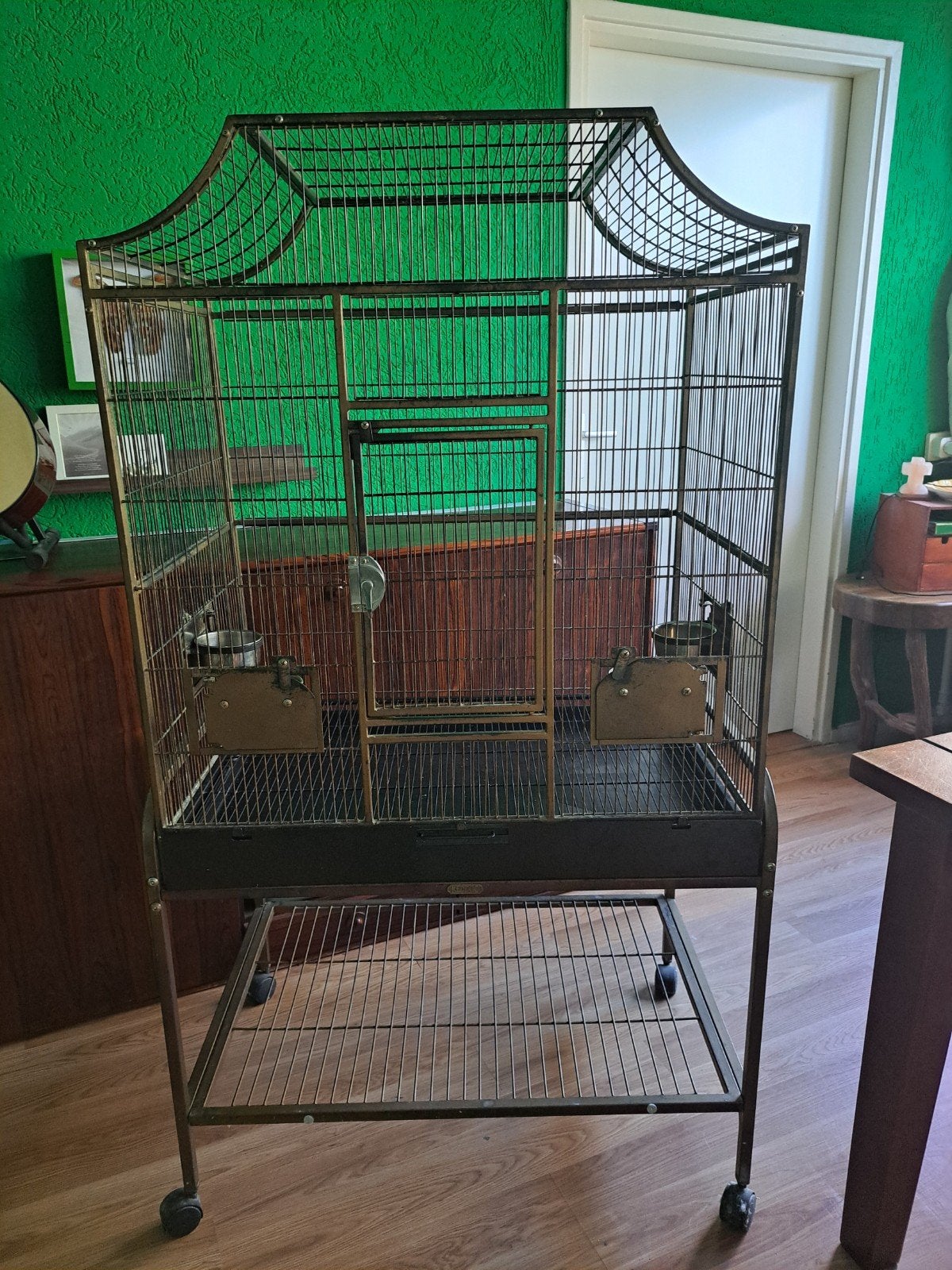 Ruime vogel kooi, Dieren en Toebehoren, Ophalen, Gebruikt, Metaal, Vogelkooi