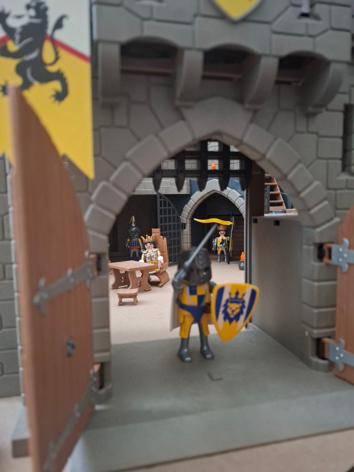 Foto 13 van Playmobil Kasteel van de Leeuwenridders 4865 met extra's