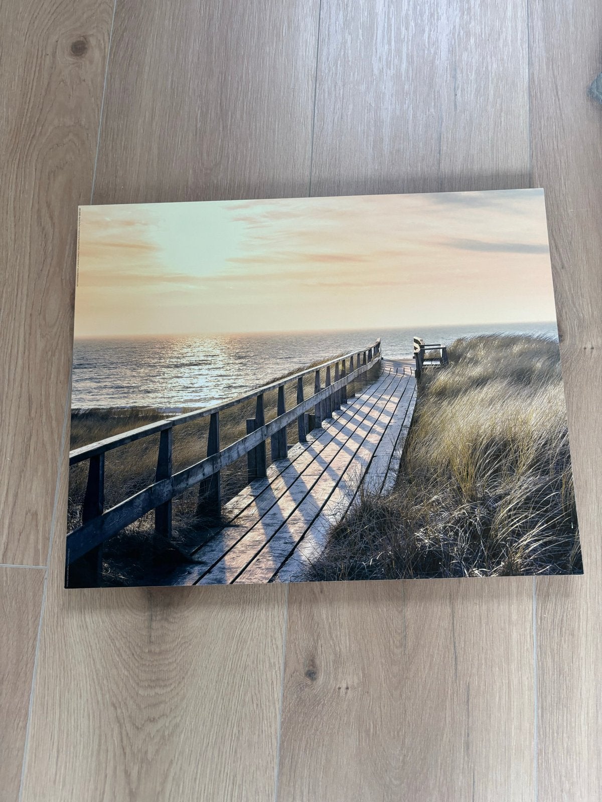 Schilderij zonsondergang strand met vlonder, 50 – 75, Ophalen of Verzenden, Zo goed als nieuw, Schilderij