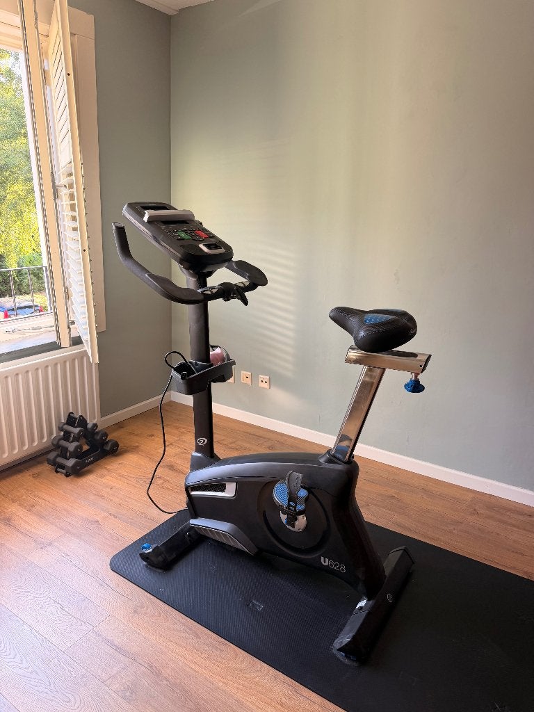 Nautilus Hometrainer U628, Ophalen, Zo goed als nieuw, Metaal, Benen