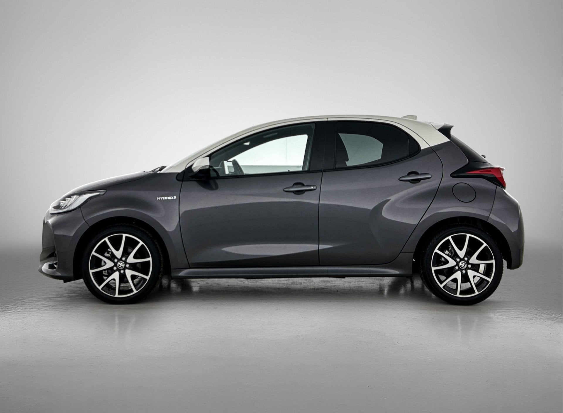 Toyota Yaris 1.5 Hybrid Style | Lederenbekleding | Stoelverw, 12 maanden, 450 kg, Gebruikt, Bedrijf