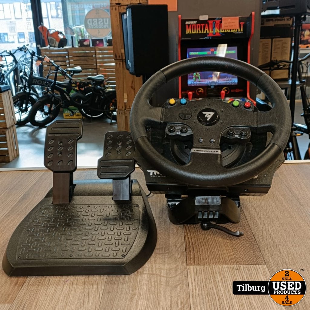 Thrustmaster TMX Stuur & Pedalen PC/Xbox One Nette staat, Thrustmaster, Gebruikt, https://support.thrustmaster.com/en/contact-en/