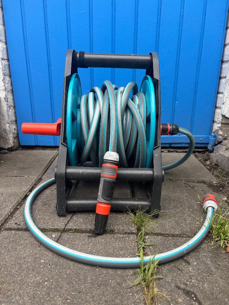 Gardena tuinslanghaspel, Tuin en Terras, Tuinslangen, Ophalen, Zo goed als nieuw, Tuinslang