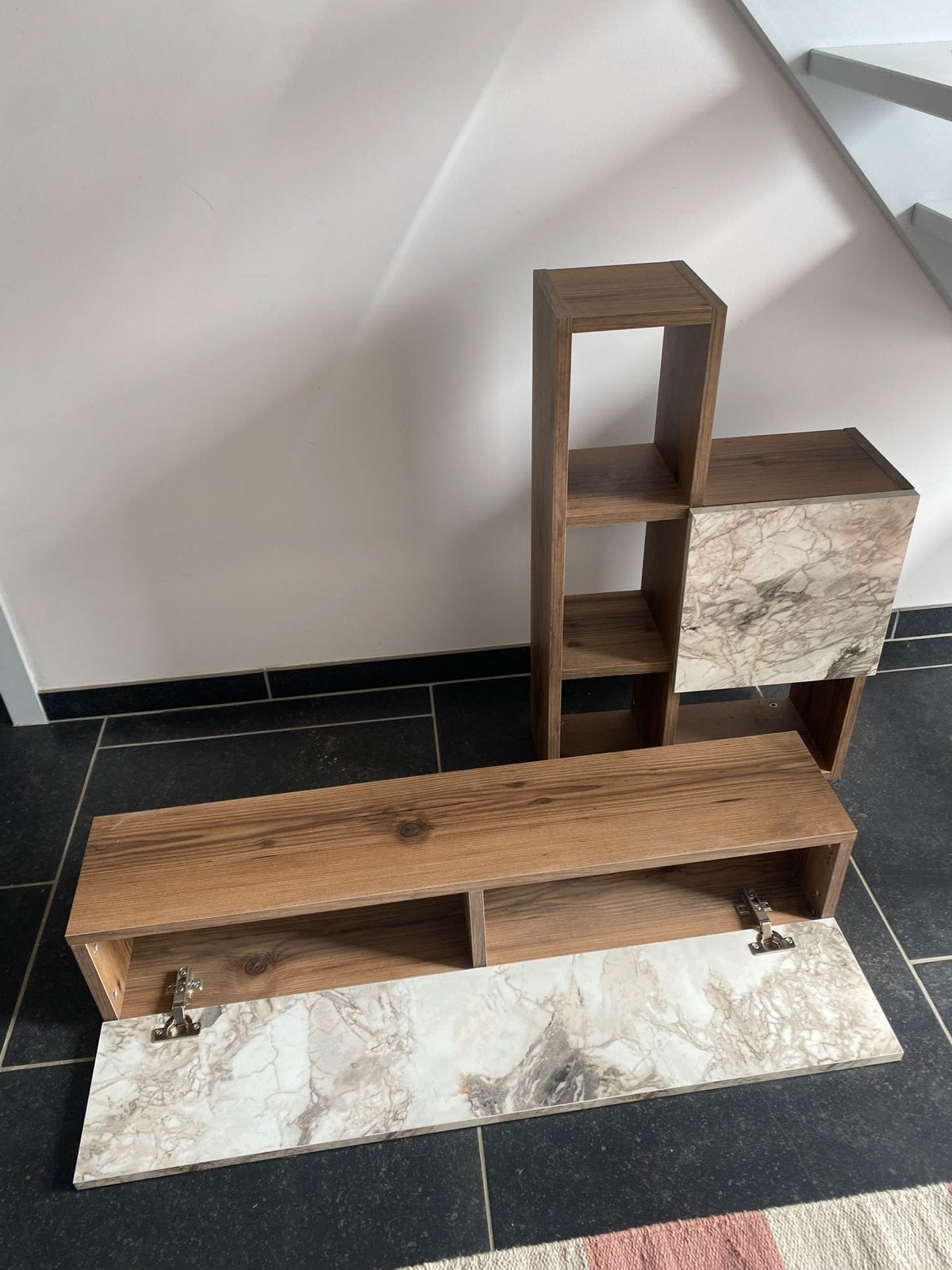 Tweedelig TV meubel met open vakken en deurtjes, Ophalen, 100 tot 150 cm, Zo goed als nieuw, Minder dan 100 cm