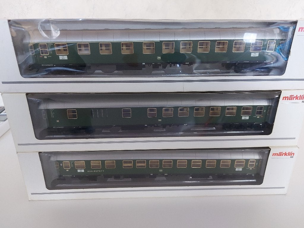 3 Marklin Personenwagons van de DB, Hobby en Vrije tijd, Wisselstroom, Ophalen of Verzenden, Märklin, Nieuw