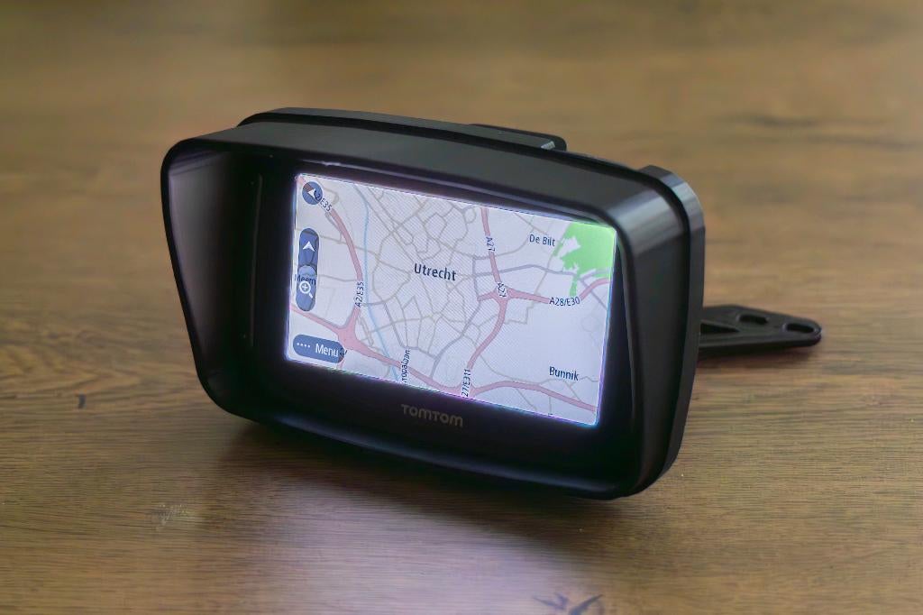TomTom Rider premium zonnekap - horizontaal of verticaal, Motoren, Ophalen, Nieuw