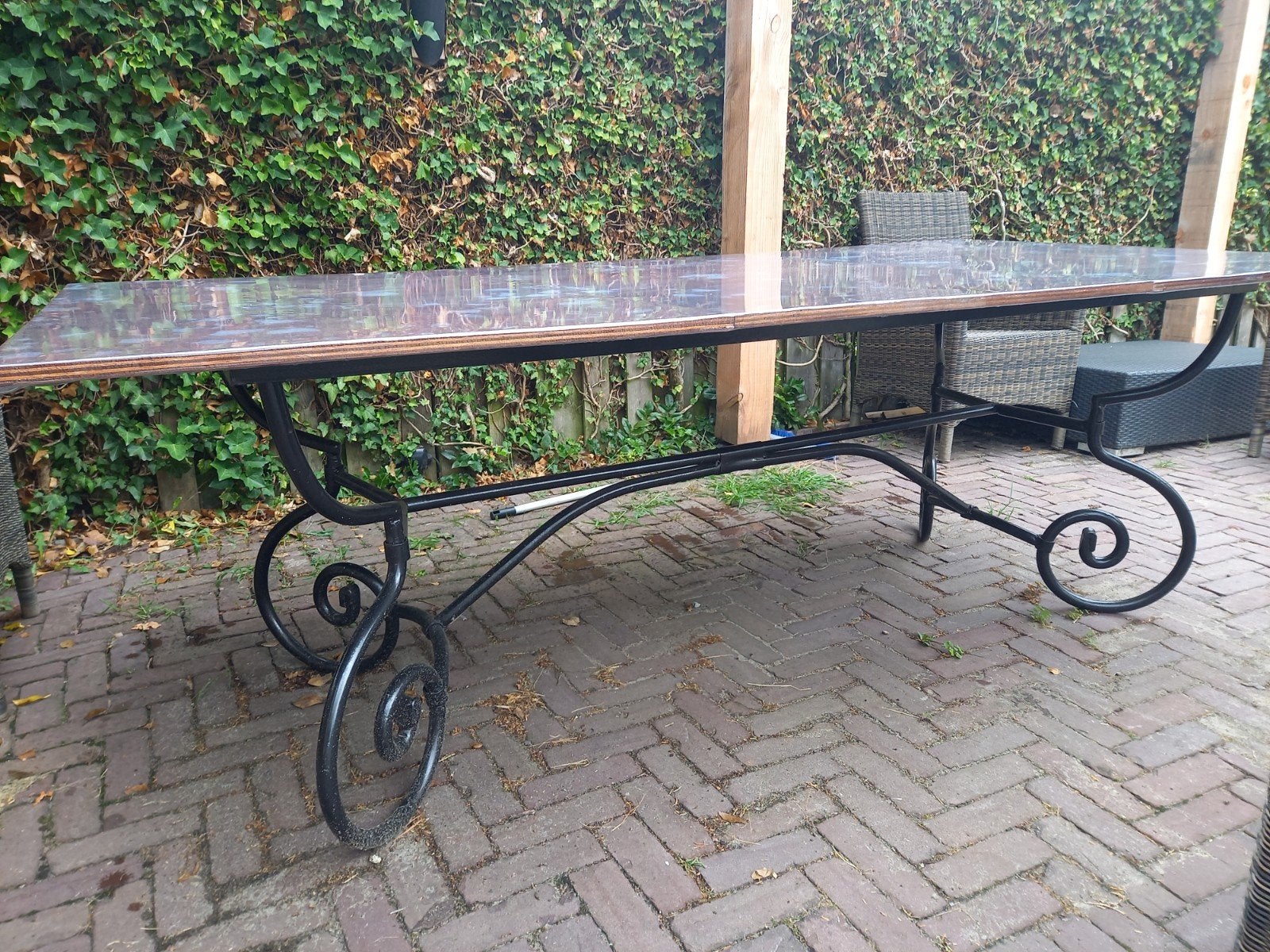 Grote tuintafel met beschermende folie, Tuin en Terras, Ophalen, Rechthoekig, Hout