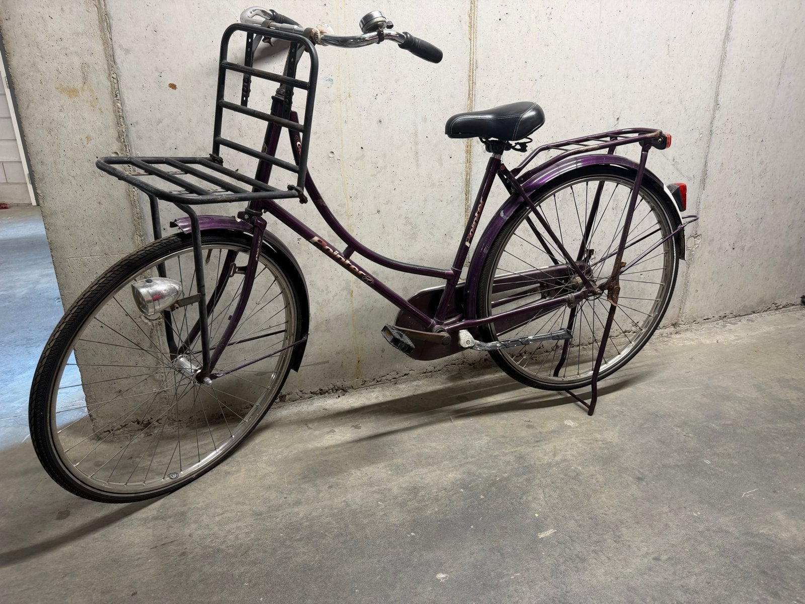 Paarse damesfiets met voordrager en terugtraprem, Fietsen en Brommers, Fietsen | Dames | Damesfietsen, Terugtraprem, Ophalen, Overige merken