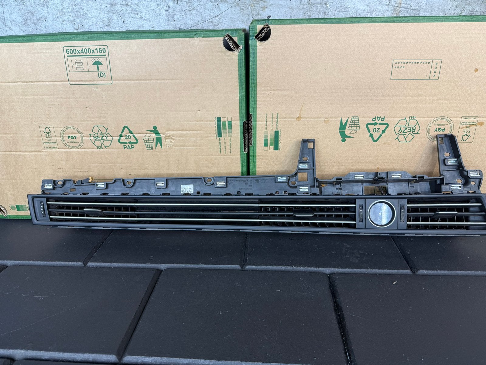 Volkswagen Passat B8 Luchtuitstroomrooster Dashboard, Ophalen of Verzenden, Gebruikt, Volkswagen