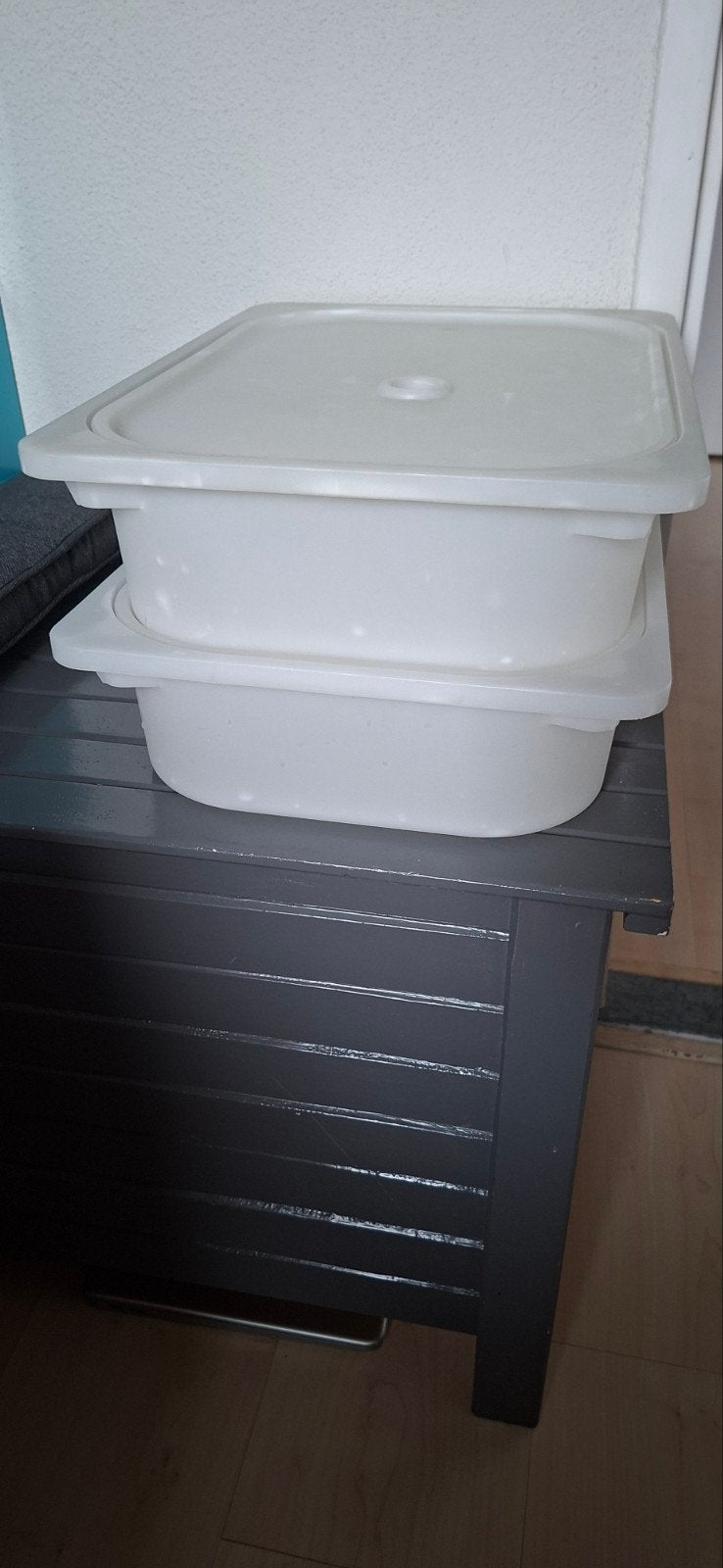 Set van 2 kunststof voorraadbakken ikea met deksel, Ophalen, Gebruikt