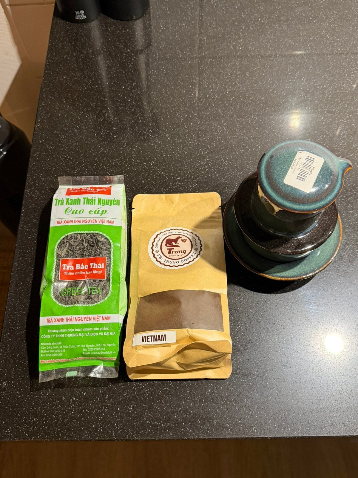 Trung Nguyen koffiefilter met koffie en thee uit Vietnam, Ophalen