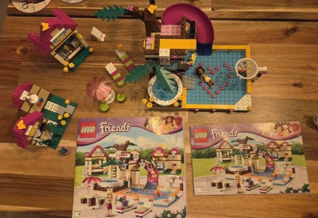 LEGO FRIENDS heartlake zwembad (41008), Ophalen