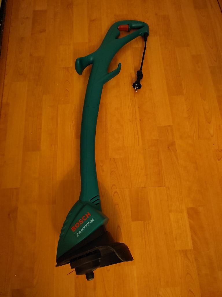 BOSCH Easy trimmer, Tuin en Terras, Ophalen, Gebruikt, 50 cm of meer, BOSCH
