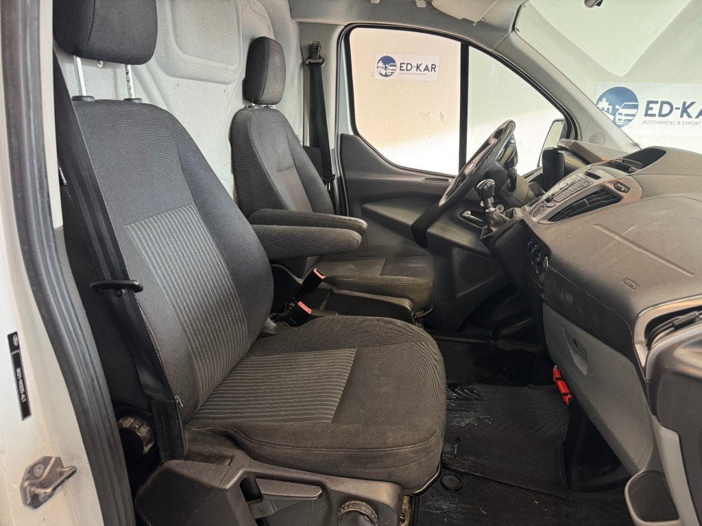 Ford TRANSIT CUSTOM 340 2.0 TDCI L2H1 Trend PDC AIRCO CAMERA, Voorwielaandrijving, Electronic Stability Program (ESP), 1995 cc