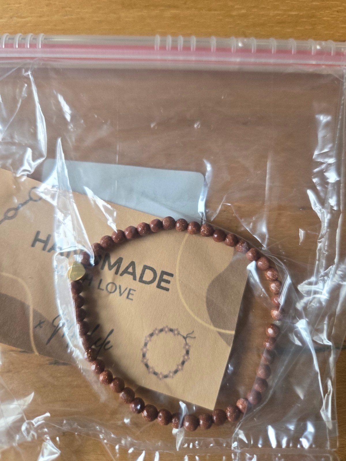 Handgemaakte armband met kraaltjes, Overige materialen, Bruin, Nieuw, Ophalen of Verzenden