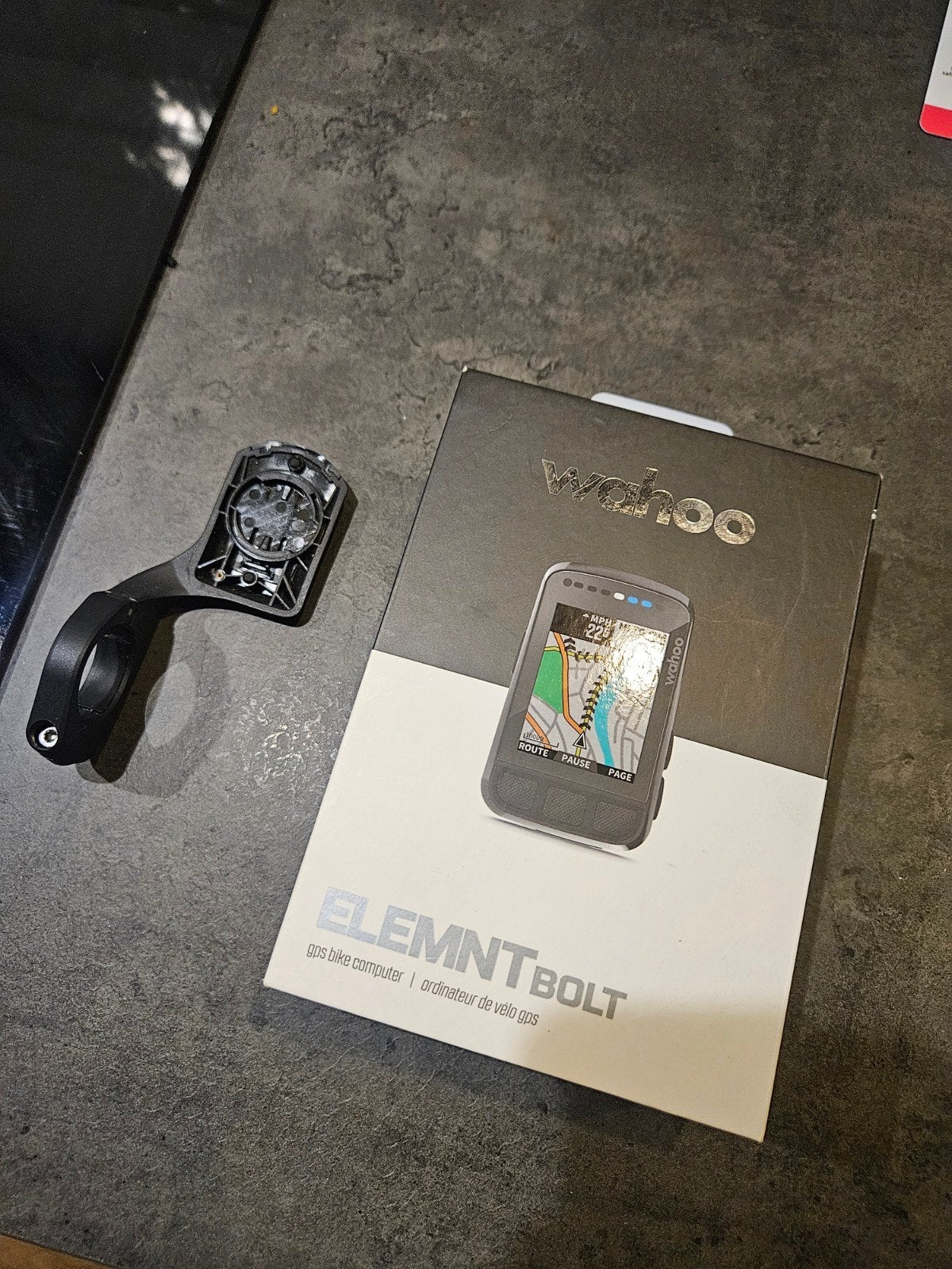 Wahoo Elemnt V2 fietscomputer, Fietsen en Brommers, Fietsaccessoires | Fietscomputers, Ophalen of Verzenden, Draadloos, Zo goed als nieuw