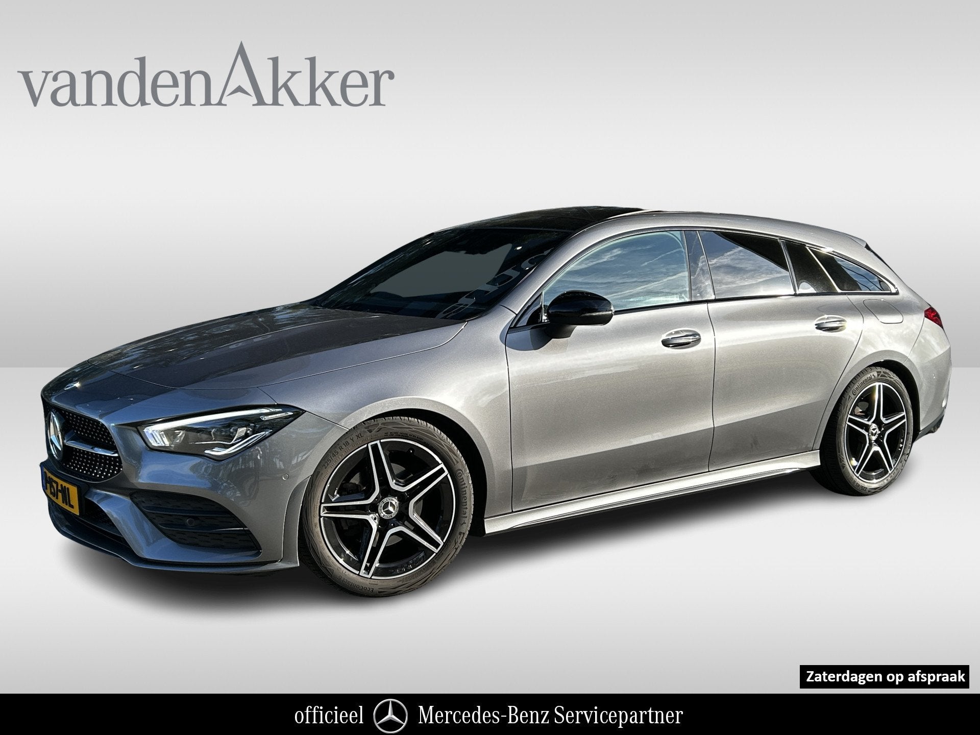 Mercedes-Benz CLA-Klasse 180 AMG // Panormadak // Sfeerverli, CLA, 136 pk, Gebruikt, 4 cilinders