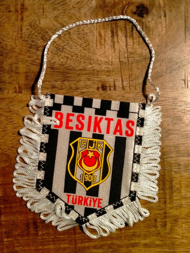 Besiktas Sport voetbal club vintage vaantje Turkije, Verzenden, Gebruikt, Buitenlandse clubs, Vaantje of Sjaal