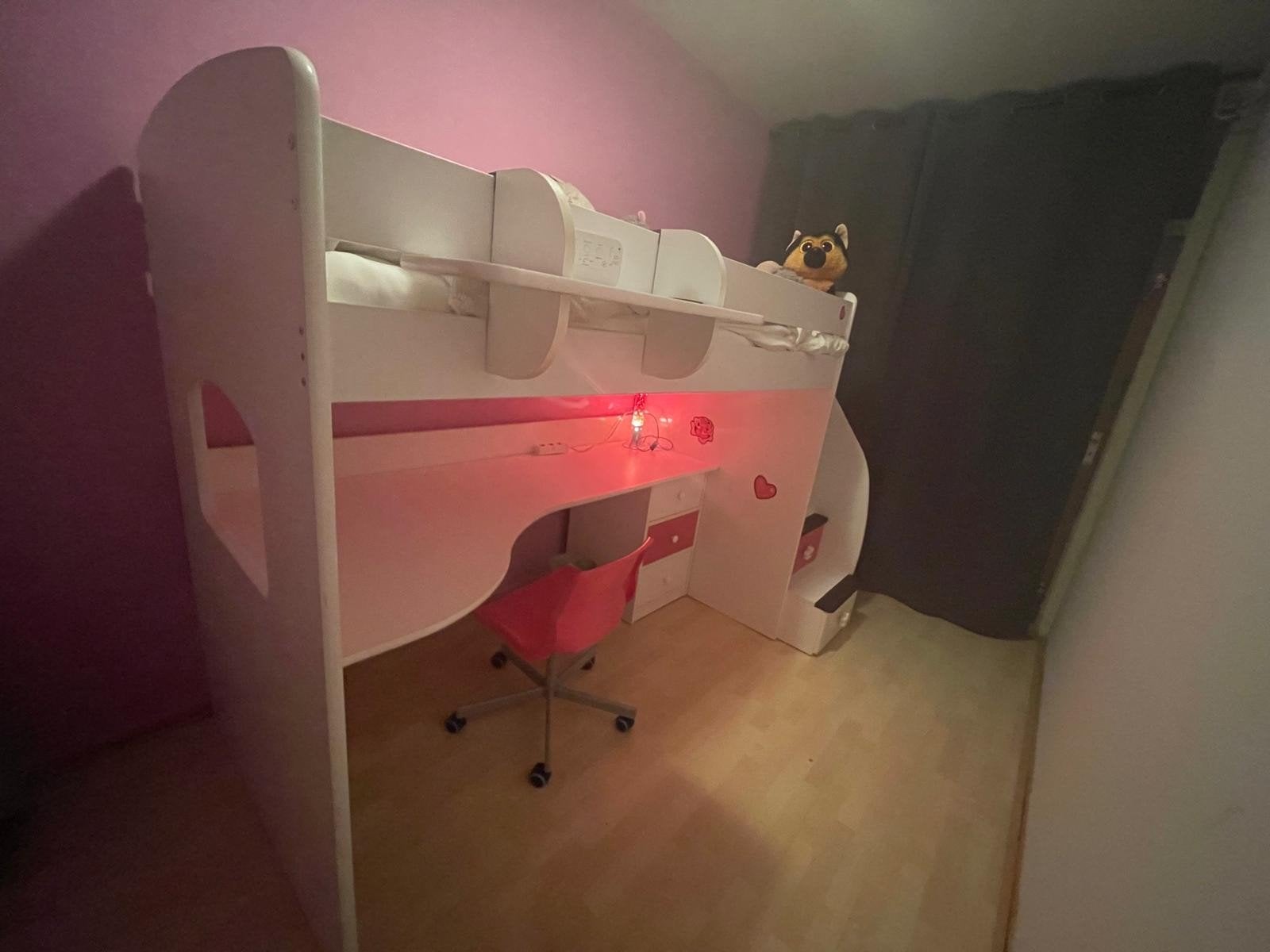 Unieke hoogslaper voor een meisje, Ophalen, Eenpersoons, Zo goed als nieuw, 90 cm