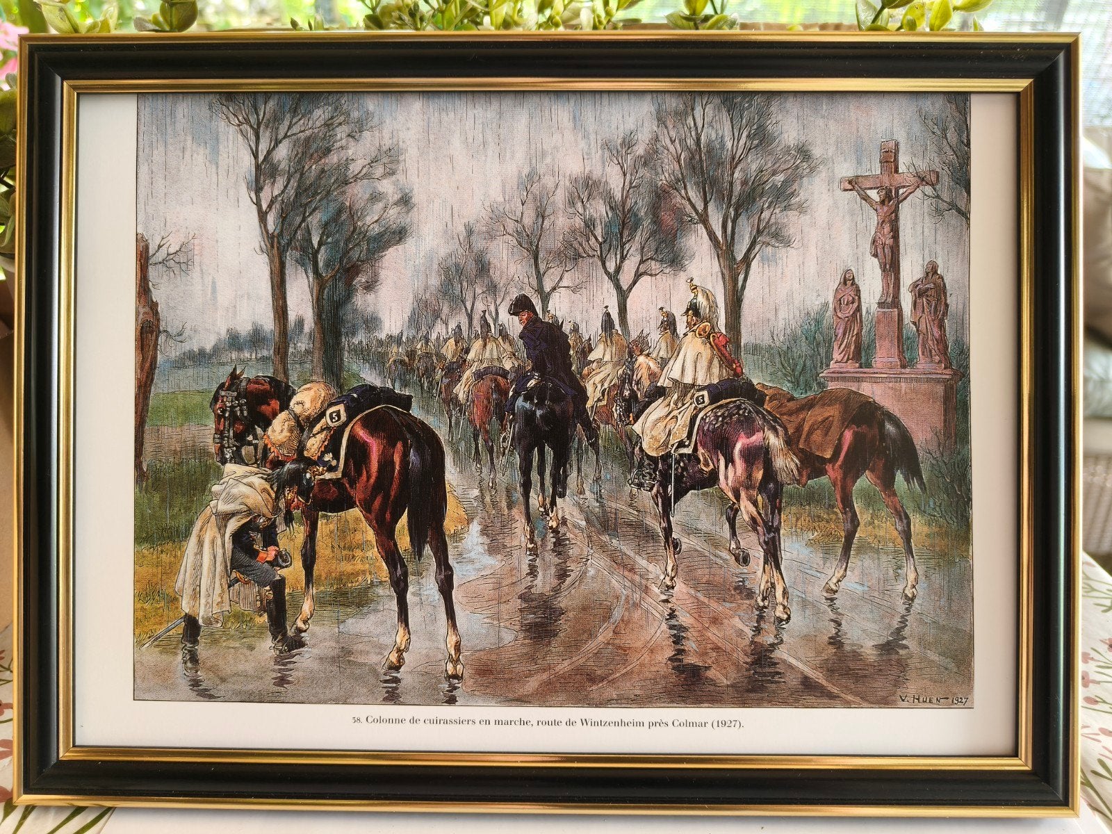 Historische print: Colonne de Cuirassiers en Marche (1927), Ophalen of Verzenden, Landmacht, Nederland, Foto of Poster