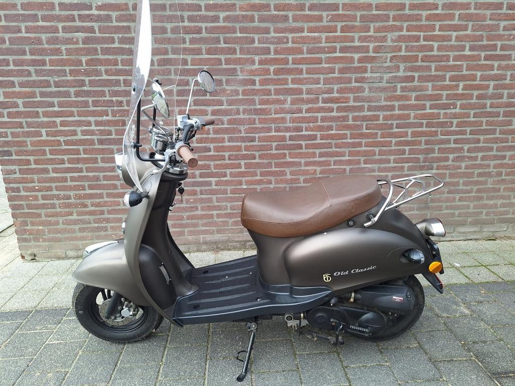 Snorscooter Old Classic - Goed onderhouden, Fietsen en Brommers, Snorfietsen en Snorscooters, Ophalen, Zo goed als nieuw, Benzine