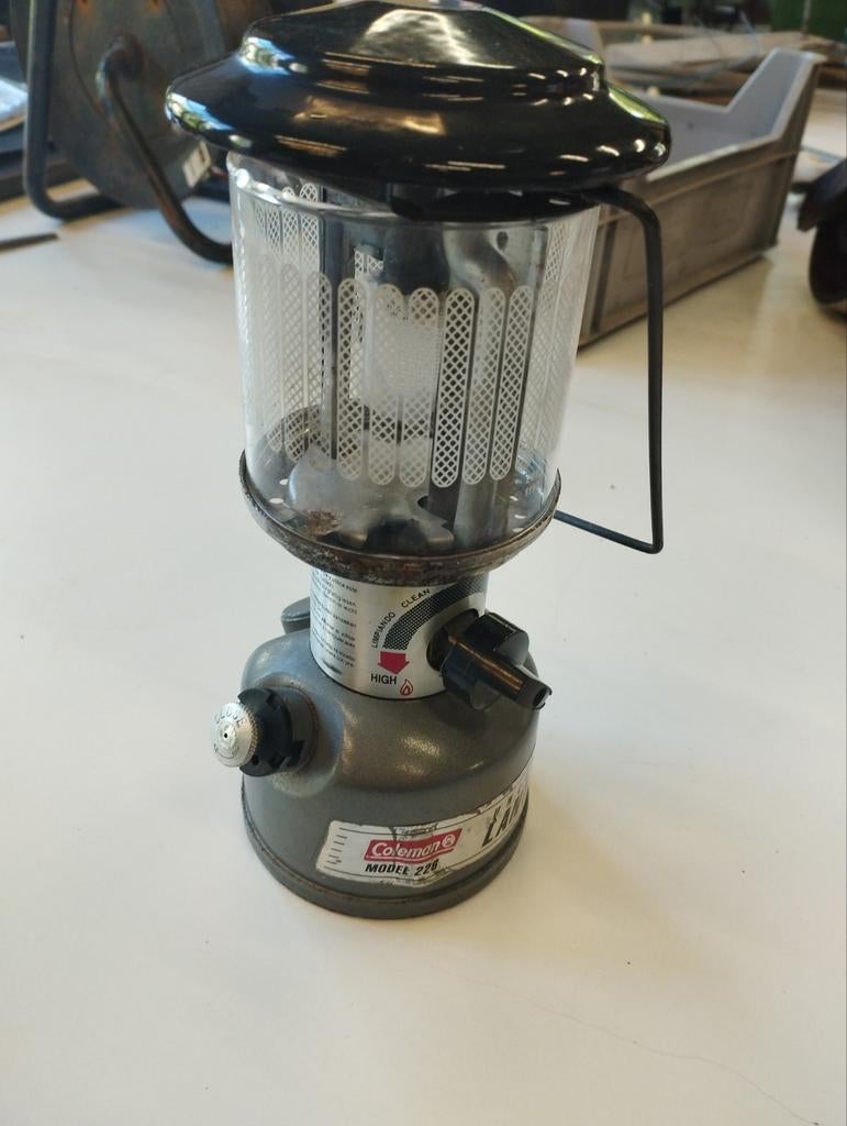Coleman lamp op benzine - pompje werkt goed, Ophalen