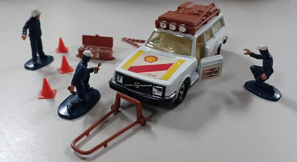 Volvo 245 Matchbox Superkings rallye, uit verzameling nieuw, Hobby en Vrije tijd, Modelauto's | 1:43, Ophalen of Verzenden, Nieuw