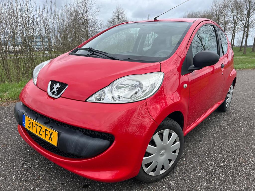 Peugeot 107 1.0-12V XR | Nieuwe apk, Voorwielaandrijving, Gebruikt, 4 stoelen, 68 pk