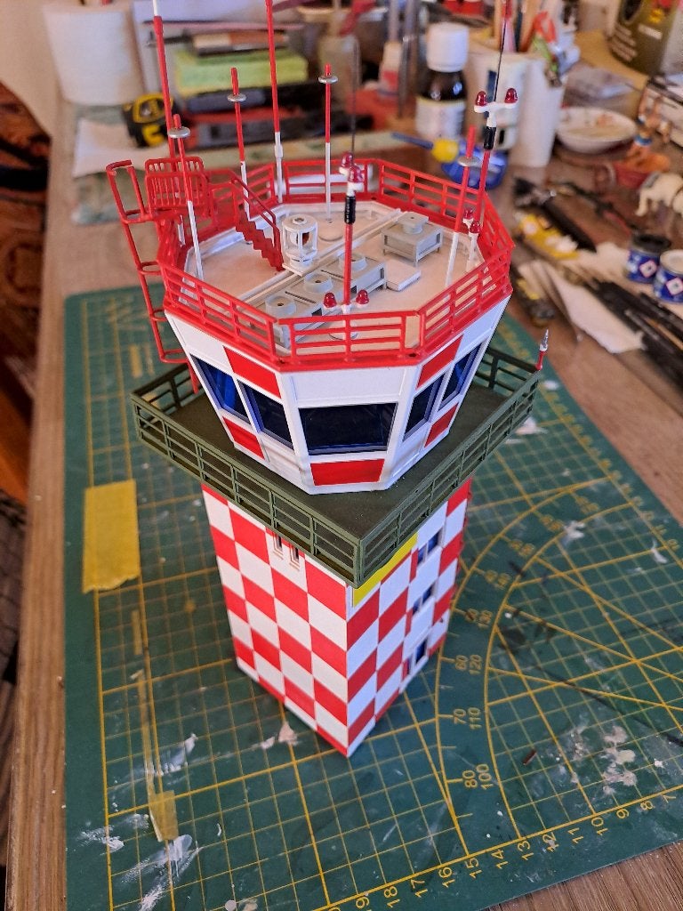 Control Tower 1/72, Overige merken, 1:72 tot 1:144, Ophalen of Verzenden, Zo goed als nieuw